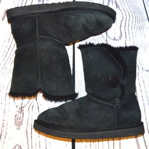 UGG Australia Sheepskin Eva Black Short Boots